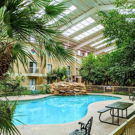 Atrium Inn Fort Stockton Ngoại thất bức ảnh