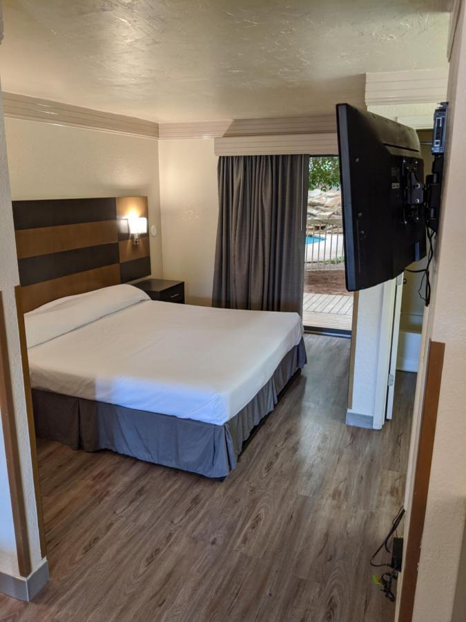 Atrium Inn Fort Stockton Ngoại thất bức ảnh